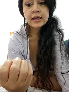 Snapshot of lombarlana-89 chatting on December 9, 2024, 4:05 pm lombarlana-89 online show from December 9, 2024, 4:05 pm