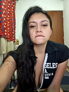 Snapshot of lombarlana-89 chatting on February 20, 2025, 2:40 am lombarlana-89 online show from February 20, 2025, 2:40 am