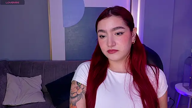 Snapshot of ViolettCastel chatting on January 8, 2026, 7:05 pm ViolettCastel online show from January 8, 2026, 7:05 pm