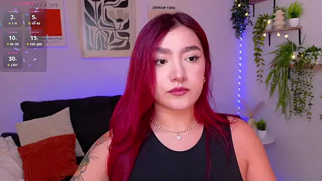 Snapshot of ViolettCastel chatting on April 10, 2026, 8:24 pm ViolettCastel online show from April 10, 2026, 8:24 pm