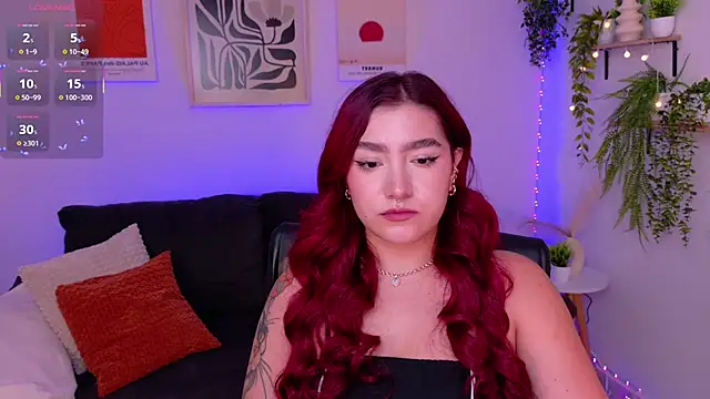 Snapshot of ViolettCastel chatting on April 12, 2026, 6:13 pm ViolettCastel online show from April 12, 2026, 6:13 pm