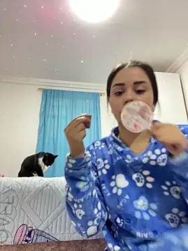 Snapshot of Kimmymadison- chatting on February 17, 2026, 8:59 pm Kimmymadison- online show from February 17, 2026, 8:59 pm