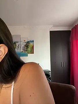 Snapshot of Kimmymadison- chatting on March 17, 2026, 9:40 pm Kimmymadison- online show from March 17, 2026, 9:40 pm