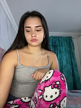 Snapshot of Kimmymadison- chatting on April 2, 2026, 11:35 pm Kimmymadison- online show from April 2, 2026, 11:35 pm