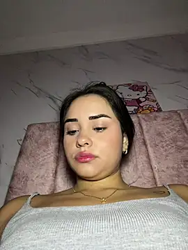 Snapshot of Kimmymadison- chatting on April 17, 2026, 8:01 pm Kimmymadison- online show from April 17, 2026, 8:01 pm