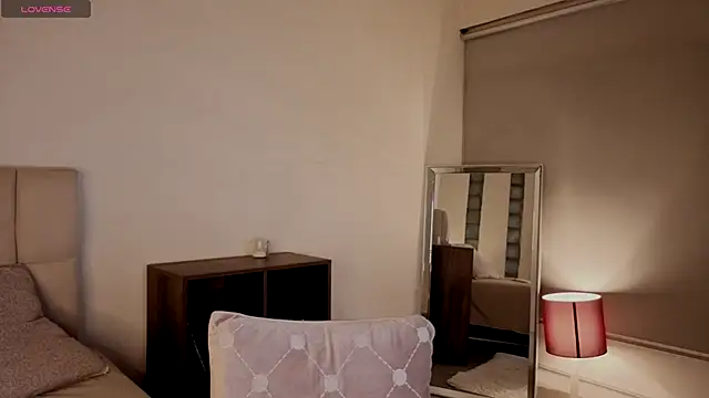 Roxxy mora online show from September 15, 2025, 9:37 pm