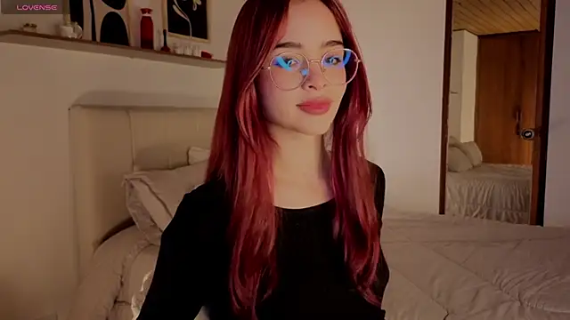 Roxxy mora online show from October 23, 2025, 9:02 pm