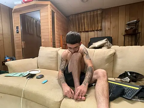 hungkubenski online show from November 1, 2025, 9:33 am