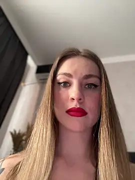 Snapshot of LoveGameSexx chatting on February 14, 2026, 9:28 am LoveGameSexx online show from February 14, 2026, 9:28 am