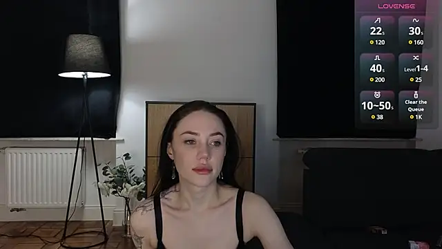 Sara Tranquil online show from February 4, 2025, 10:55 pm