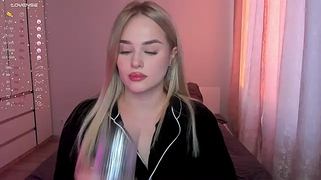 Snapshot of Ellen_Soft chatting on January 14, 2026, 11:49 am Ellen Soft online show from January 14, 2026, 11:49 am