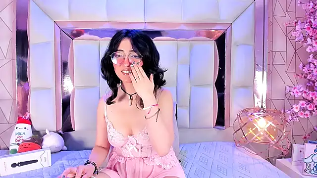 SaraMartini1 online show from July 1, 2026, 5:42 am