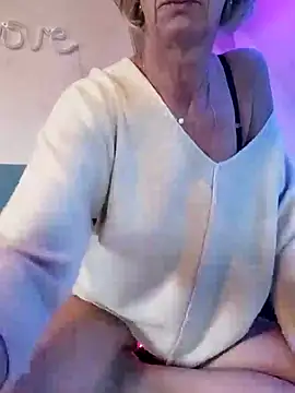 Snapshot of tatianasexymilf chatting on February 15, 2026, 10:36 am tatianasexymilf online show from February 15, 2026, 10:36 am