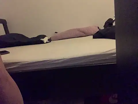 KendrickJiz online show from March 8, 2025, 12:22 am