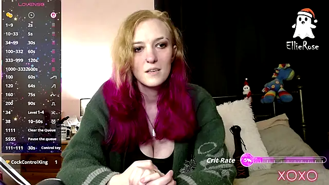 Snapshot of EllieeRose chatting on December 15, 2025, 12:04 am EllieeRose online show from December 15, 2025, 12:04 am