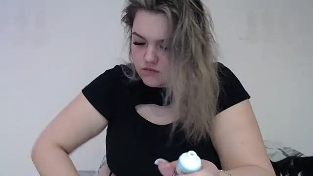 AnitaWillias online show from March 7, 2025, 12:15 am