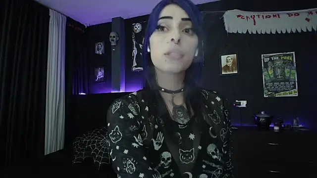 Snapshot of Goddess_Mortem chatting on February 4, 2025, 11:38 pm Goddess Mortem online show from February 4, 2025, 11:38 pm
