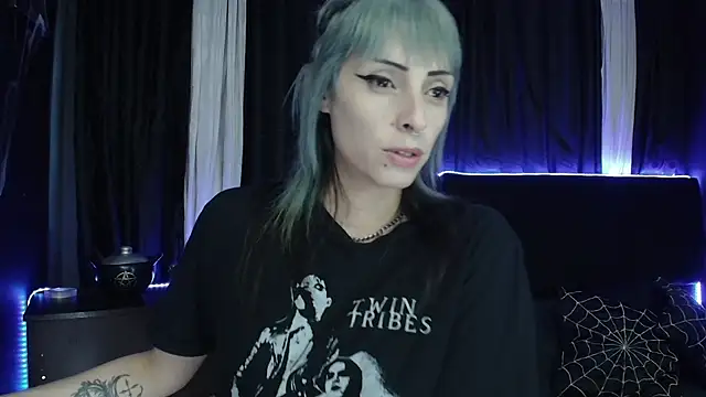 Snapshot of Goddess_Mortem chatting on September 25, 2025, 10:46 pm Goddess Mortem online show from September 25, 2025, 10:46 pm