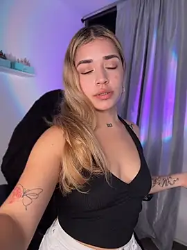 JoselinFlower  online show from May 25, 2026, 12:49 am