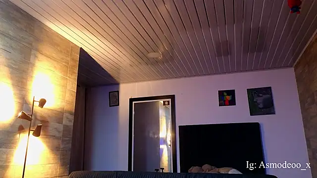 Snapshot of AsmodeoCox chatting on February 1, 2026, 12:31 am AsmodeoCox online show from February 1, 2026, 12:31 am