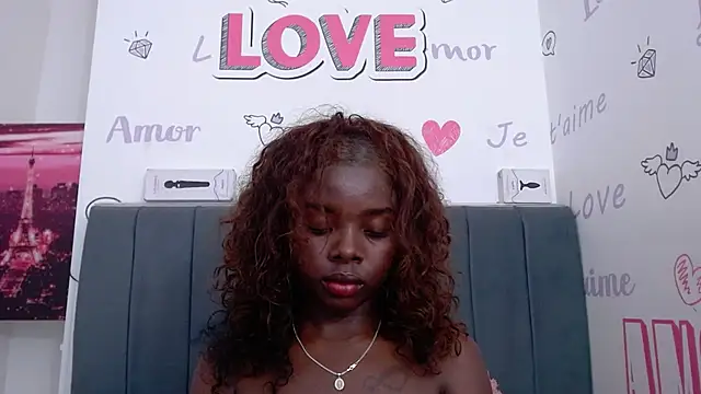 Snapshot of KilyetVera3x chatting on February 2, 2025, 6:58 am KilyetVera3x online show from February 2, 2025, 6:58 am