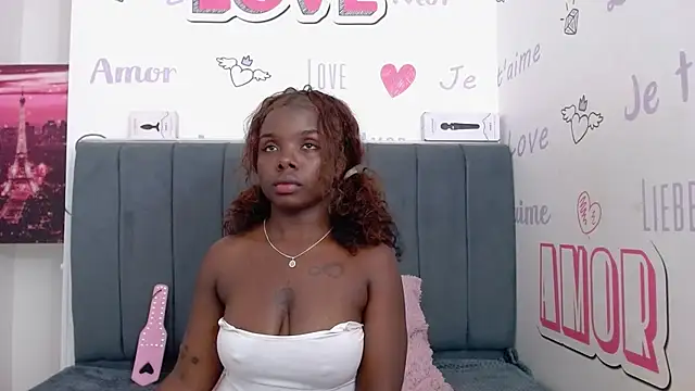 Snapshot of KilyetVera3x chatting on February 7, 2025, 7:07 am KilyetVera3x online show from February 7, 2025, 7:07 am