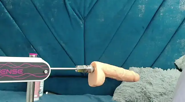 Snapshot of KilyetVera3x chatting on February 22, 2025, 8:29 am KilyetVera3x online show from February 22, 2025, 8:29 am