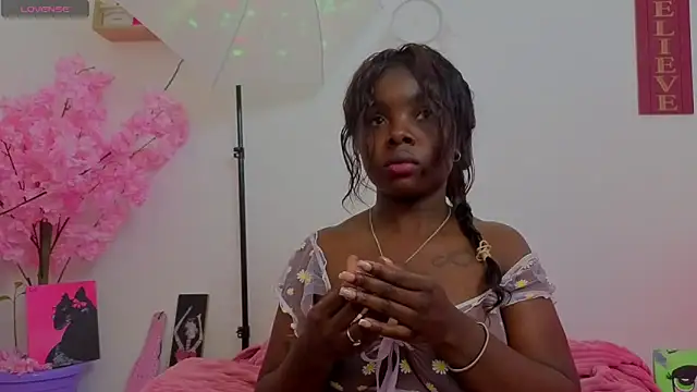 Snapshot of KilyetVera3x chatting on September 20, 2025, 8:26 am KilyetVera3x online show from September 20, 2025, 8:26 am