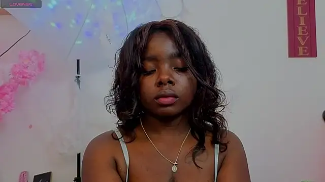 Snapshot of KilyetVera3x chatting on October 14, 2025, 5:30 am KilyetVera3x online show from October 14, 2025, 5:30 am