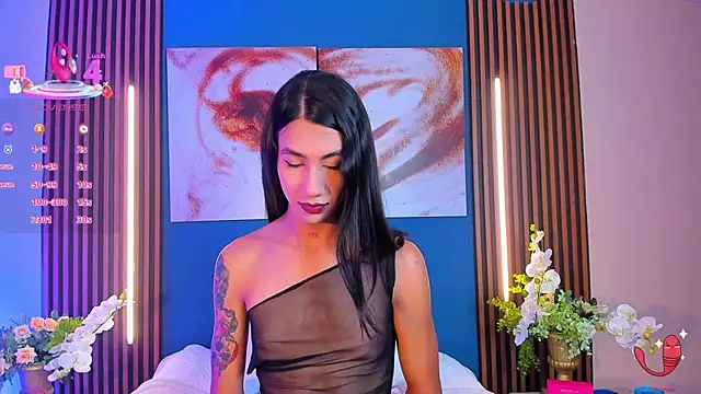 sofiaa grey  online show from September 14, 2025, 1:32 pm