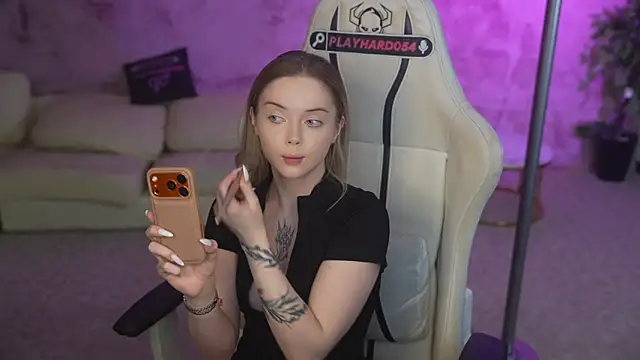Cassy-Celestial  online show from May 21, 2026, 7:59 am