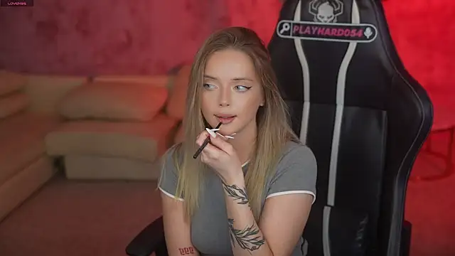 Cassy-Celestial  online show from May 31, 2026, 8:21 am