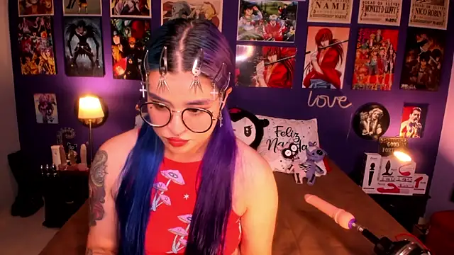 Snapshot of anne_cross chatting on December 21, 2024, 3:58 am anne cross online show from December 21, 2024, 3:58 am