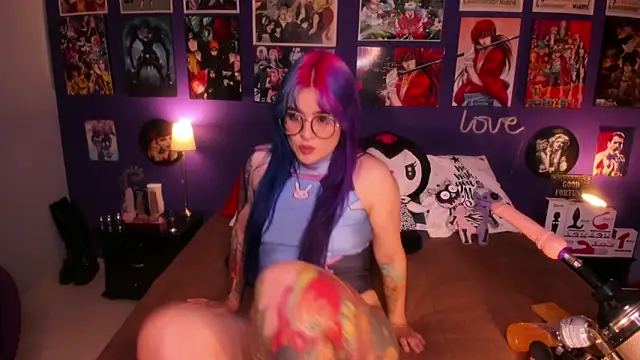 Snapshot of anne_cross chatting on January 6, 2025, 10:37 pm anne cross online show from January 6, 2025, 10:37 pm