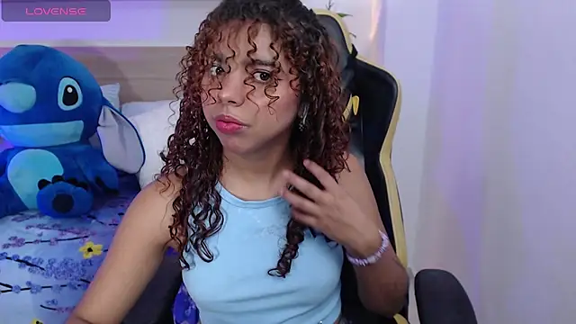 Snapshot of aurora_rodriguez chatting on December 2, 2024, 12:29 pm aurora rodriguez online show from December 2, 2024, 12:29 pm