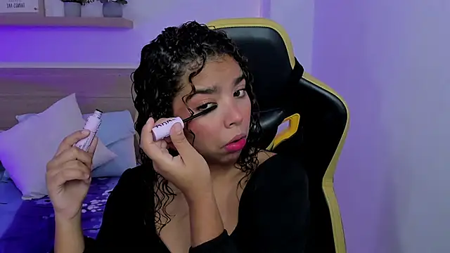 Snapshot of aurora_rodriguez chatting on January 8, 2025, 12:26 pm aurora rodriguez online show from January 8, 2025, 12:26 pm