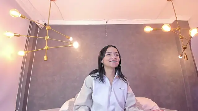 Snapshot of leigh-angels chatting on November 6, 2025, 9:37 pm leigh-angels online show from November 6, 2025, 9:37 pm