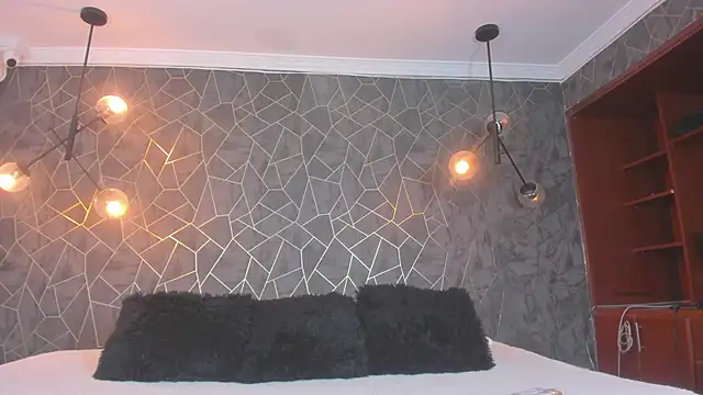 Snapshot of leigh-angels chatting on February 10, 2026, 10:36 pm leigh-angels online show from February 10, 2026, 10:36 pm