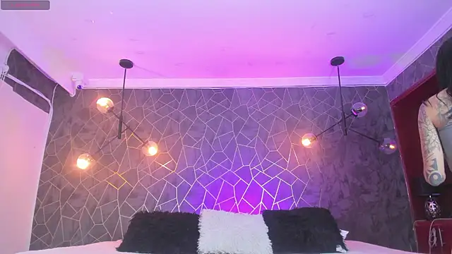 Snapshot of leigh-angels chatting on February 23, 2026, 9:34 pm leigh-angels online show from February 23, 2026, 9:34 pm