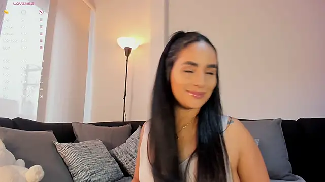 Snapshot of iara_martinez chatting on November 24, 2025, 3:12 pm iara martinez online show from November 24, 2025, 3:12 pm