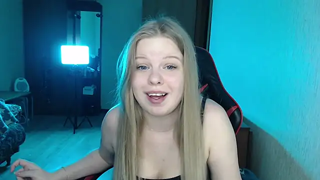 Snapshot of Angelic_Lika chatting on January 24, 2025, 6:04 pm Angelic Lika online show from January 24, 2025, 6:04 pm