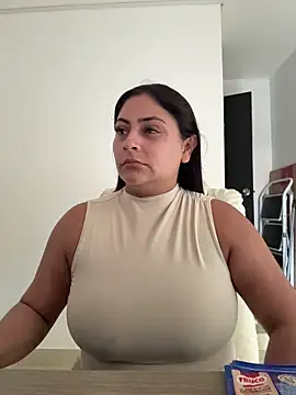 Sol biglips online show from March 6, 2026, 5:20 pm