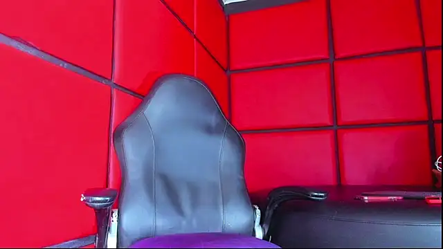 Snapshot of Haileybieberr chatting on February 20, 2026, 9:48 pm Haileybieberr online show from February 20, 2026, 9:48 pm