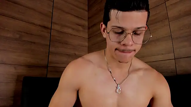 Snapshot of MarcoSullivan chatting on December 27, 2024, 2:33 pm MarcoSullivan online show from December 27, 2024, 2:33 pm