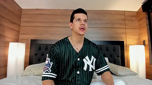 Snapshot of MarcoSullivan chatting on December 29, 2024, 11:40 am MarcoSullivan online show from December 29, 2024, 11:40 am