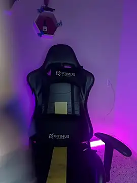 Snapshot of jenna_eyesss chatting on March 7, 2025, 10:10 pm jenna eyesss online show from March 7, 2025, 10:10 pm