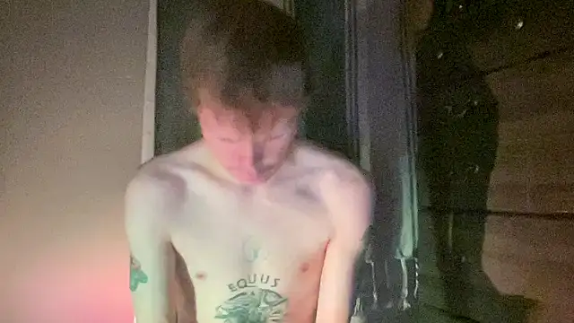 Snapshot of Mikeswanston chatting on November 19, 2025, 5:29 am Mikeswanston online show from November 19, 2025, 5:29 am