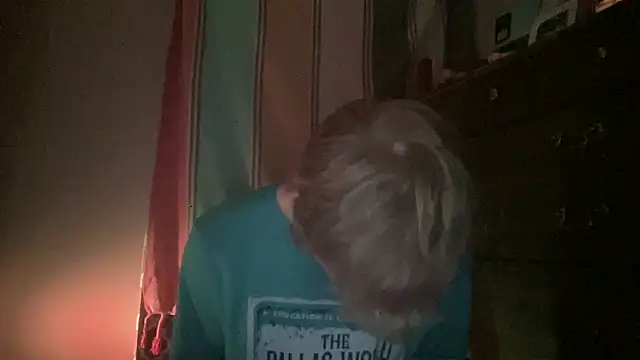 Snapshot of Mikeswanston chatting on January 15, 2026, 4:50 am Mikeswanston online show from January 15, 2026, 4:50 am