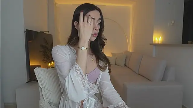 Emmavr online show from February 16, 2026, 2:07 am