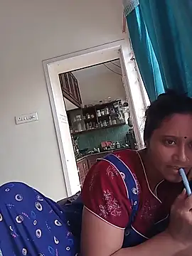 Snapshot of AUNTY1984 chatting on May 19, 2026, 4:08 am AUNTY1984 online show from May 19, 2026, 4:08 am
